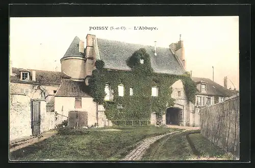 AK Poissy, L`Abbaye, Entree