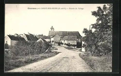 AK Guernes, Entrée du Village, Ortseingang