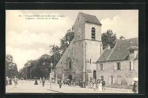 AK Villennes-sur-Seine, L`Eglise - Sortie de la Messe