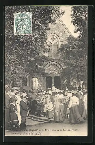AK Montmeliant, La Procession du 11.09.104, avant l`Eglise