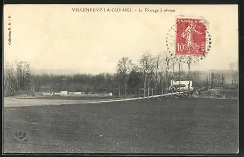 AK Villeneuve-la-Guyard, Le Passage à niveau