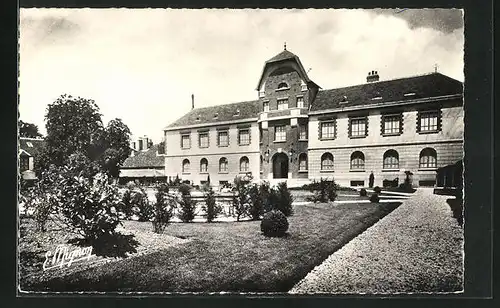AK Sougères-sur-Sinotte, Maison de Cure du Petit Pien, Facade Principale