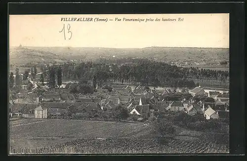 AK Villevallier, Vue Panoramique prise des hauteurs Est