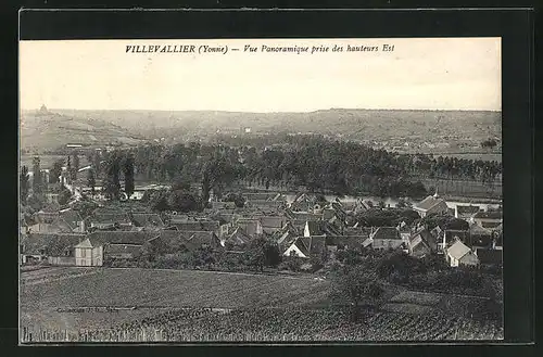 AK Villevallier, Vue Panoramique prise des hauteurs Est