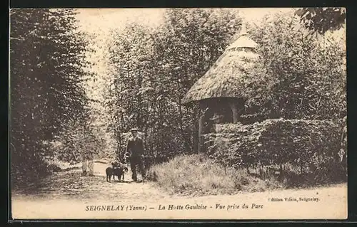 AK Seignelay, la Hutte Gauloise, Vue prise du Parc