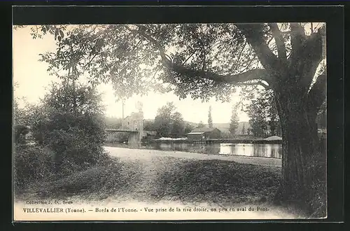 AK Villevallier, Bords de l`Yonne, Vue prise de la rive droite, un peu en aval du Pont