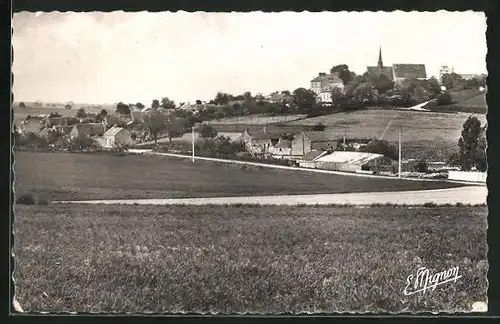 AK Saint-Agnan, Blick über Felder auf den Ort