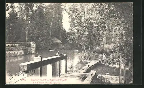 AK Villeneuve-l`Archevêque, La Vanne rue du Moulin