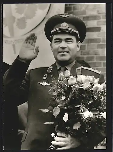 AK Sowjetischer Kosmonaut Generalmajor Andrijan Nikolajew, Wostok 3 und 4