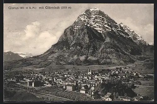AK Glarus, Totale des Ortes mit Glärnisch