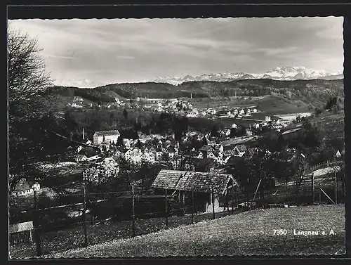 AK Langnau a. A., Ortsansicht aus der Vogelschau, in der Ferne die Alpen