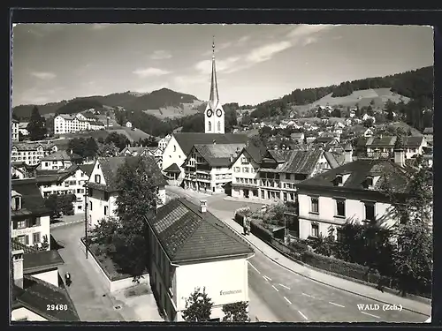 AK Wald, Strassenpartie mit Kirche und Heimatmuseum