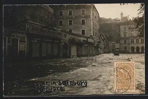 AK Salzburg, Hochwasser im September 1920, Strassenpartie, Blick zum Fahrstuhl zur Feste