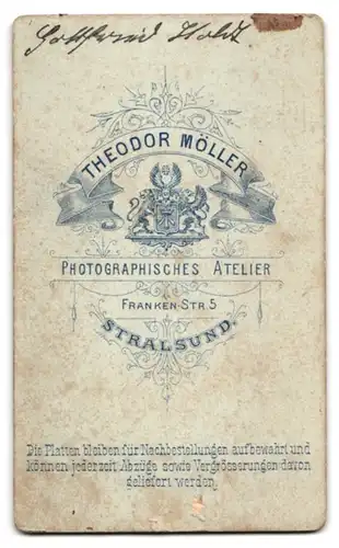 Fotografie Theodor Möller, Stralsund, Herr Gottfried Hahrt im Anzug