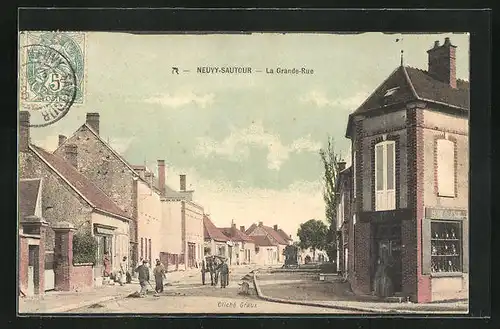 AK Neuvy-Sautour, La Grande-Rue, Ortspartie