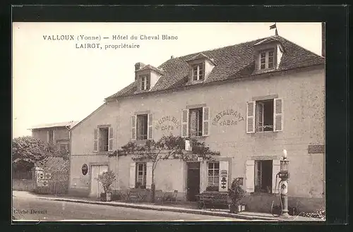 AK Valloux, Hôtel du Cheval BLanc Lairot, propriétaire
