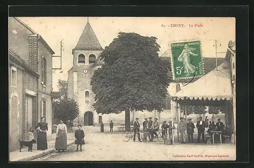 AK Cheny, La Place et l`Eglise