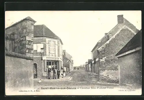 AK Saint-Martin-sur-Oreuze, Carrefour Sens-Pont-sur-Yonne