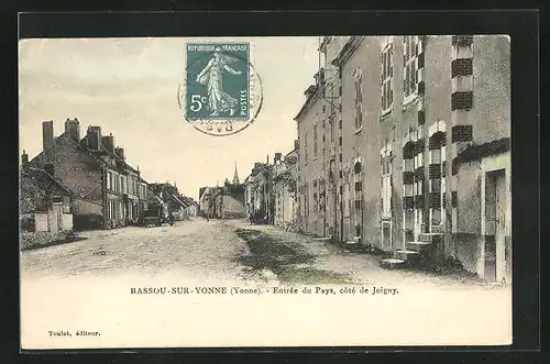 AK Bassou-sur-Yonne, Entrée du Pays, Côté du Joigny