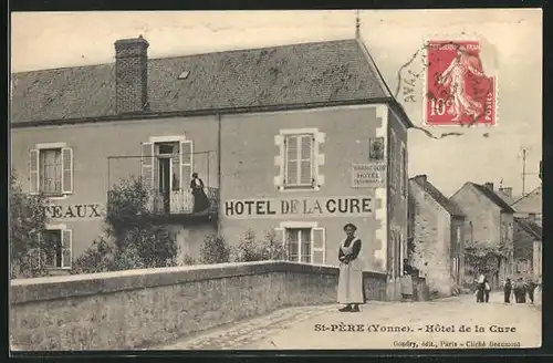 AK St-Père, Hôtel de la Cure