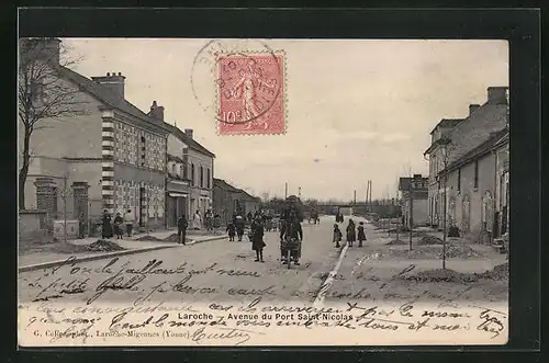 AK Laroche, Vue en Avenue du Port Saint Nicolas