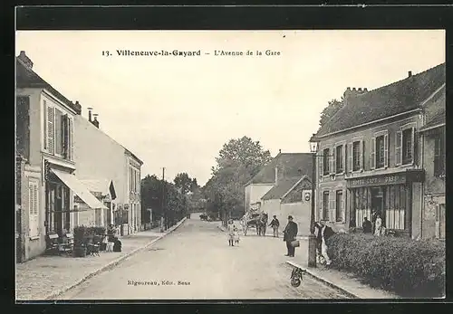 AK Villeneuve-la-Guyard, L`Avenue de la Gare