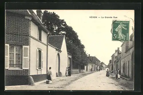 AK Véron, La Grande Rue, Ortspartie