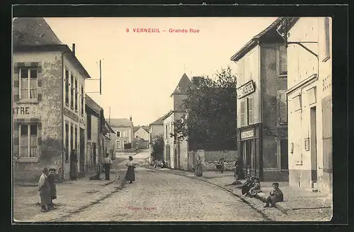 AK Verneuil, Grande Rue, Strassenpartie