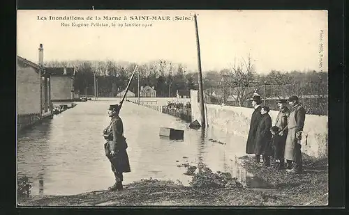 AK Saint-Maur, Les Inondations de la Marne 1910, Rue Eugène Pelletan, Strassenpartie bei Hochwasser