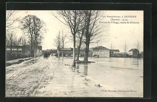 AK Juvigny, Les Inondations 1910, Entrée du Village, Route de Châlons, Hochwasser