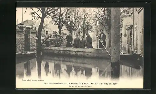 AK Saint-Maur, Les Inondations de la Marne en 1910, Le 1er Génie rue Labattu