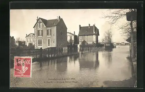 AK Rueil, Inondations 1910, Avenue Victor-Hugo, Hochwasser