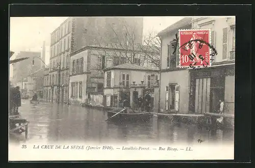 AK Levallois-Perret, La Crue de la Seine 1910, Rue Rivay, Hochwasser