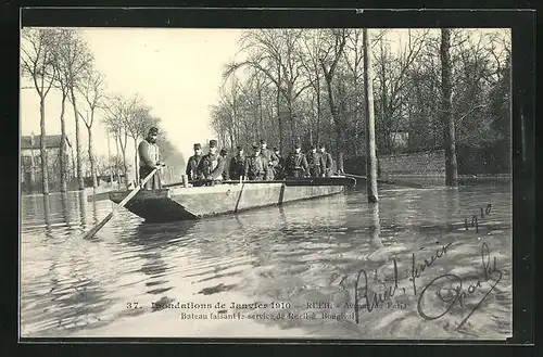 AK Rueil, Inondations de Janvier 1910, Bateau faisant le service de Rueil à Bougival, Hochwasser
