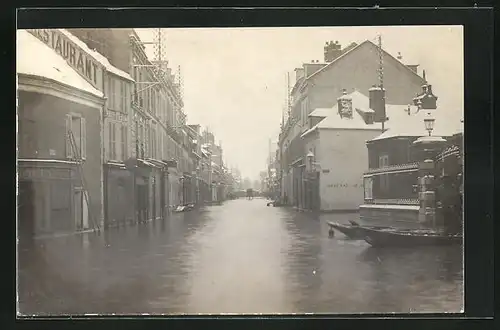 AK Montereau, Überschwemmte Strassenpartie