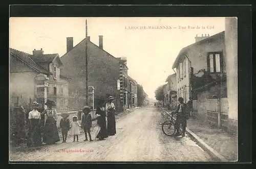 AK Laroche-Migennes, Une Rue de la Cité
