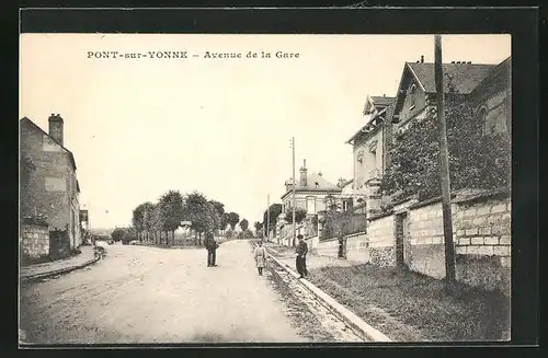 AK Pont-sur-Yonne, Avenue de la Gare