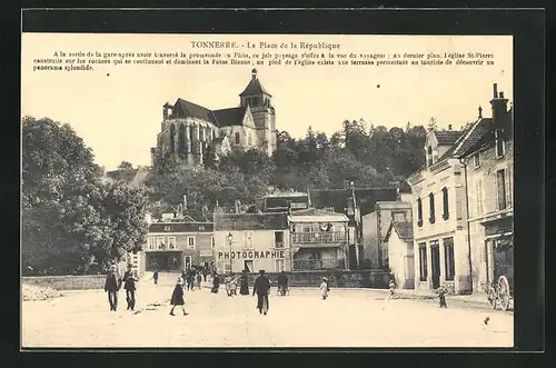AK Tonnerre, La Place de la Republique