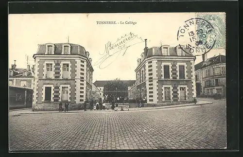 AK Tonnerre, Le Collège