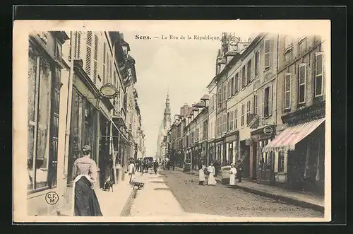 AK Sens, la Rue de la République