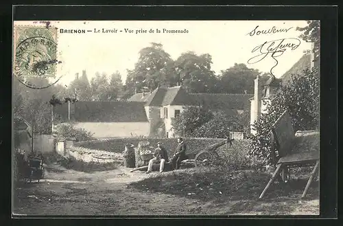 AK Brienon, Le Lavoir, vue prise de la Promenade