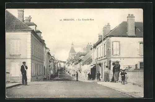 AK Brienon, La Grande Rue