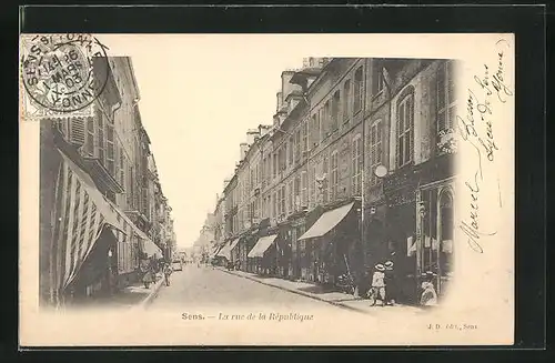 AK Sens, La rue de la République