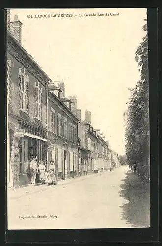 AK Laroche-Migennes, La Grande Rue du Canal, Boutique Fontaine