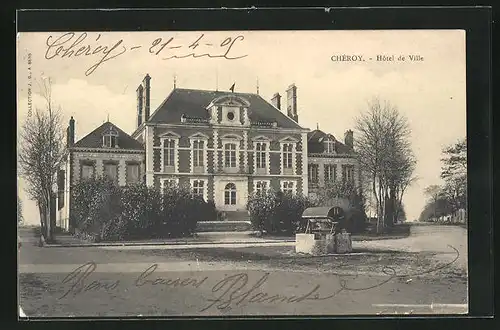 AK Chéroy, Hotel de Ville