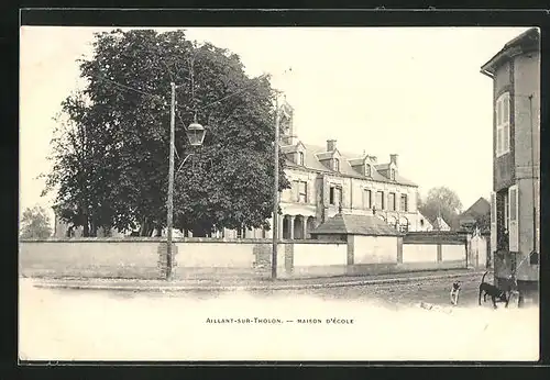 AK Aillant-sur-Tholon, Maison d'École