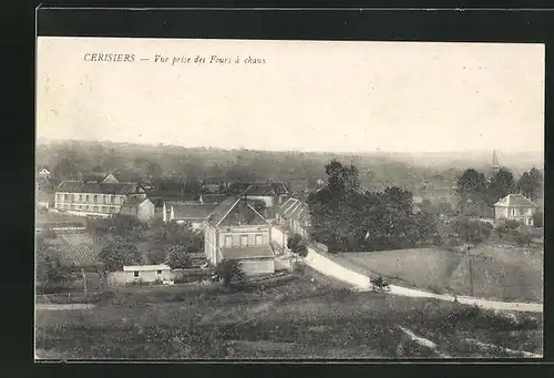 AK Cerisiers, Vue prise des Fours à chaux, Teilansicht der Ortschaft