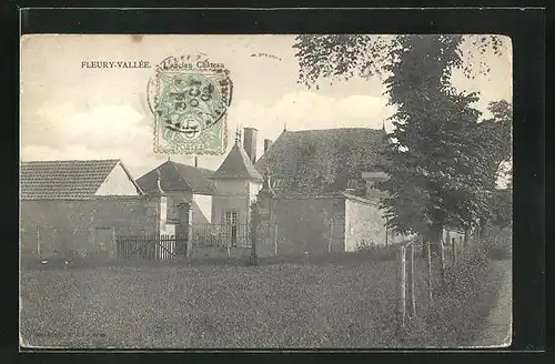 AK Fleury-Vallée, L`ancien Château