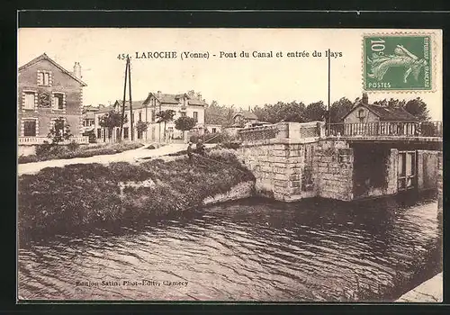 AK Laroche, Pont du Canal et entree du Pays