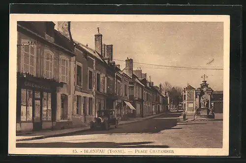 AK Bleneau, Cafe de la Poste sur la Place Chataigner